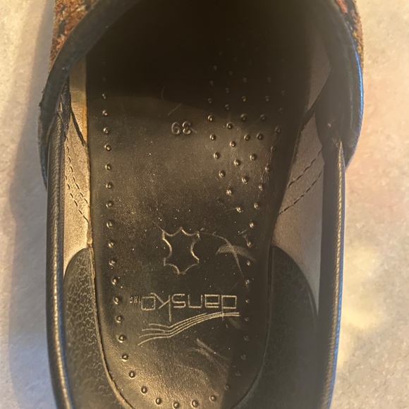 DANSKO Women's Black Paisley Velvet Tapestry Professional Clogs Size 8/8.5 39 - Picture 6 of 6